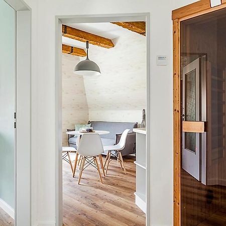 Harmonia Apartman Erkellyel Es Szaunaval Balatonfured Exterior photo