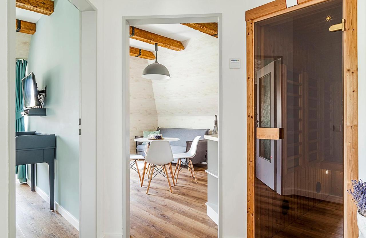 Harmonia Apartman Erkellyel Es Szaunaval Balatonfured Exterior photo